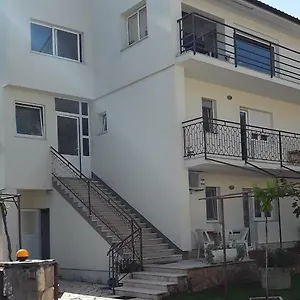 Mirta Apartment Pula